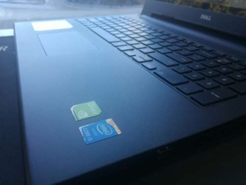 NVIDIA Geforce 920M Graphics!*DELL INSPIRON 3558*i5-5200u*8GB*1000GB HDD*HD*DVD*MAXXAUDIO PRO*